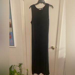 Liz Claiborne v neck maxi black dress
